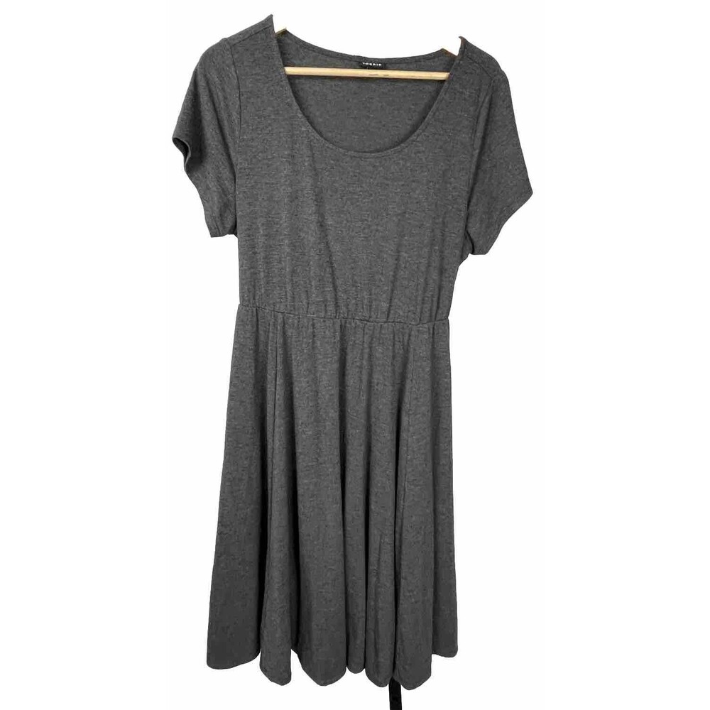 Torrid 1 Gray Knit Dress 1X Short Sleeve Stretch Knee Length Belt Casual Office‎